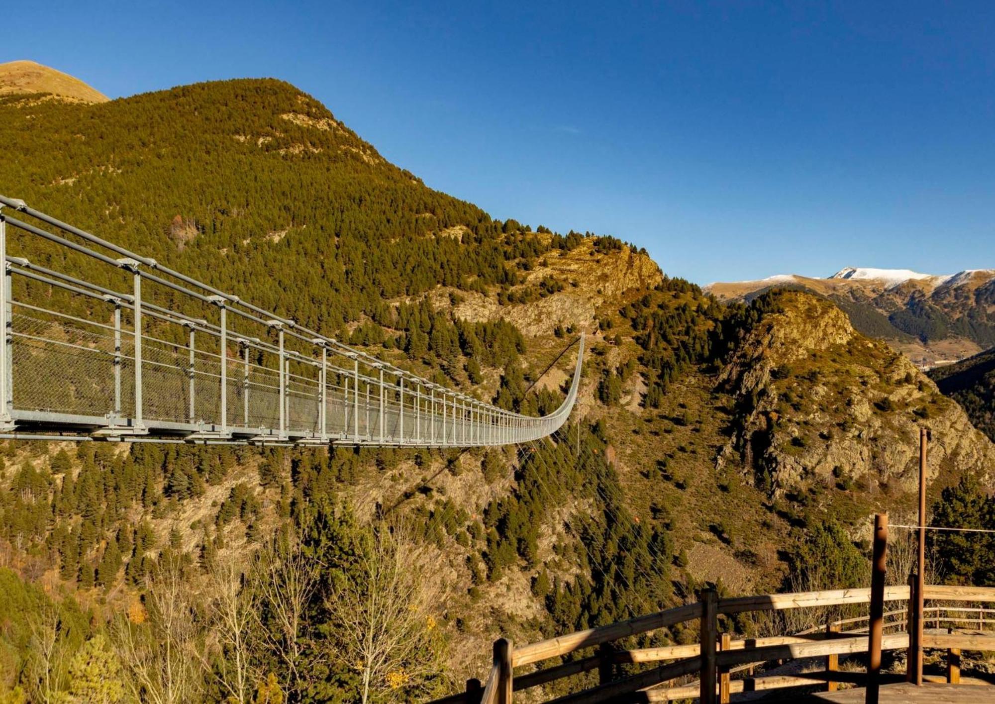 Moderno Estanyo Con Vistas En Arinsal * Mas de Ribafeta